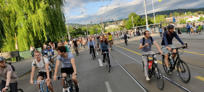 Critical Mass Mai_17