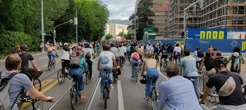 Critical Mass Mai_18