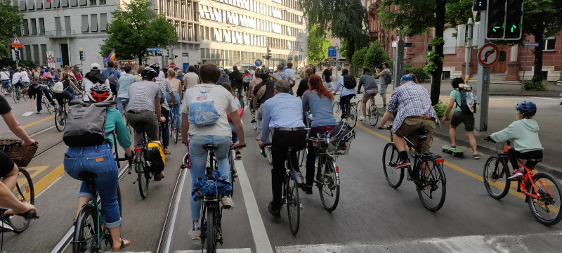 Critical Mass Mai_20